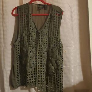 Vintage Allure woman Vest dark Olive and a shirt XXL